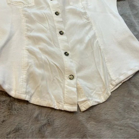 Guess White Short Sleeve Button Down Shirt - Picture 10 of 12